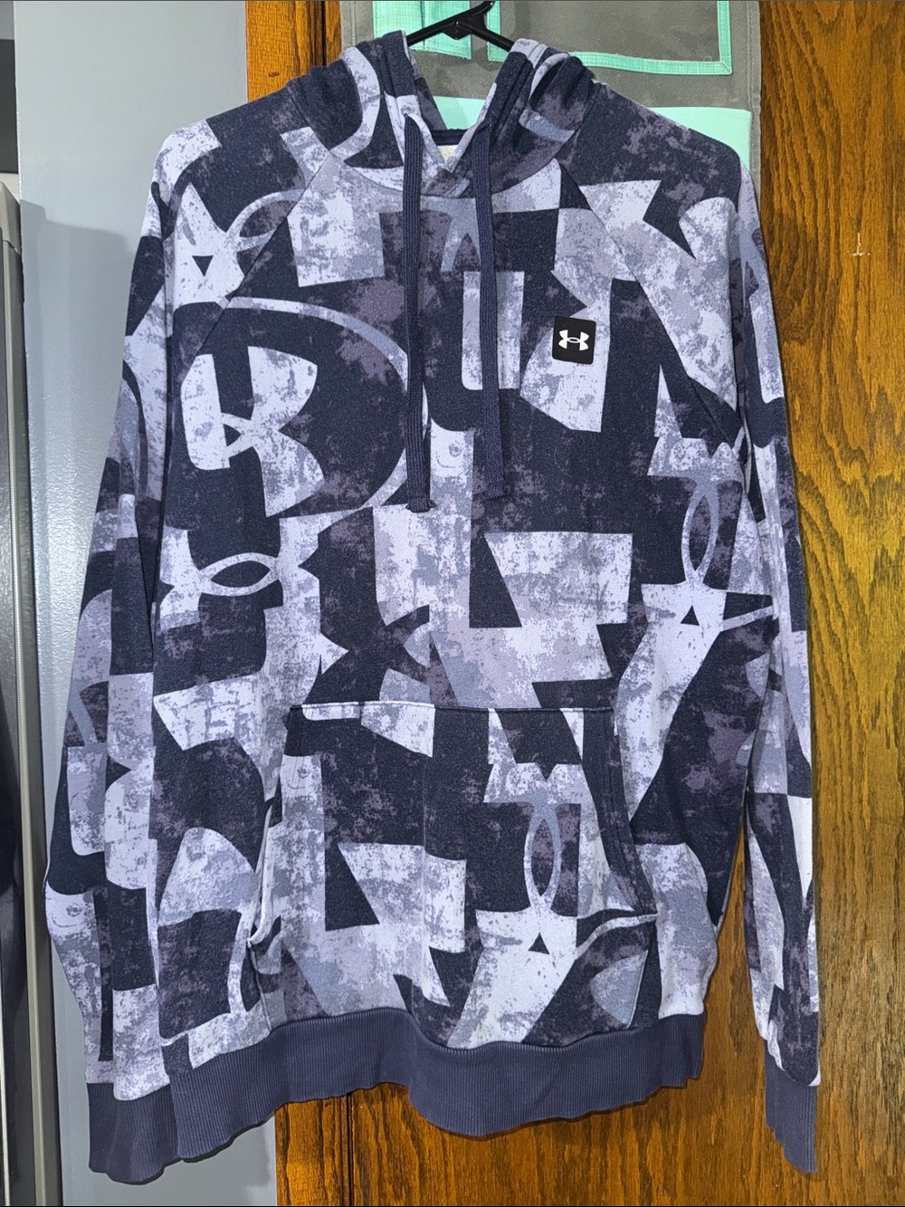 Under Armour Men’s Black and Gray Zip-Up Patterned Hoodie